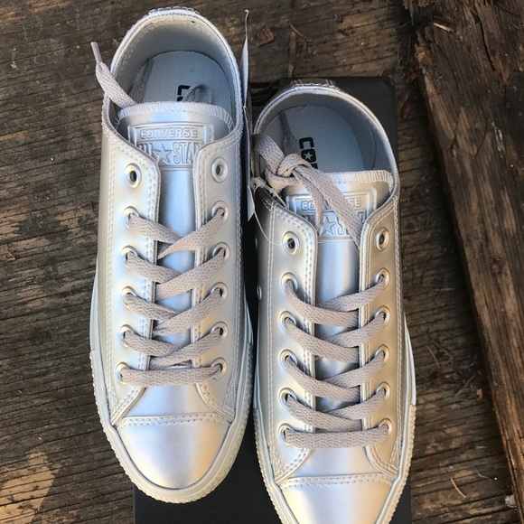 Converse Chuck Taylor All Star Metallic Sneaker NWT Converse Chuck Taylor All Star Metallic Sneaker NWT